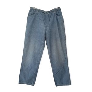 Vintage High Rise Lightweight Medium Wash Denim Straight Leg Cropped Jeans